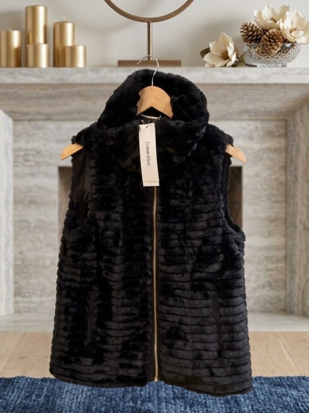 Calvin Klein Black Faux Fur Ribbed Full-Zip Vest - High funnel neck collar. L